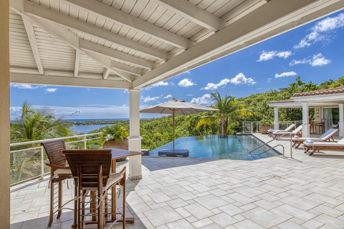 16- Location villa piscine Sea Vous Play Terres Basses Saint Martin_terrasse